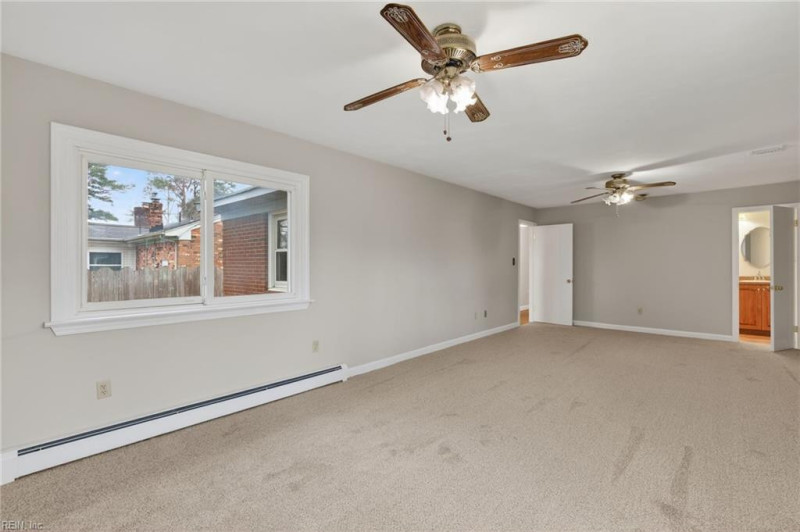Photo 17 of 35 residential for sale in Virginia Beach virginia