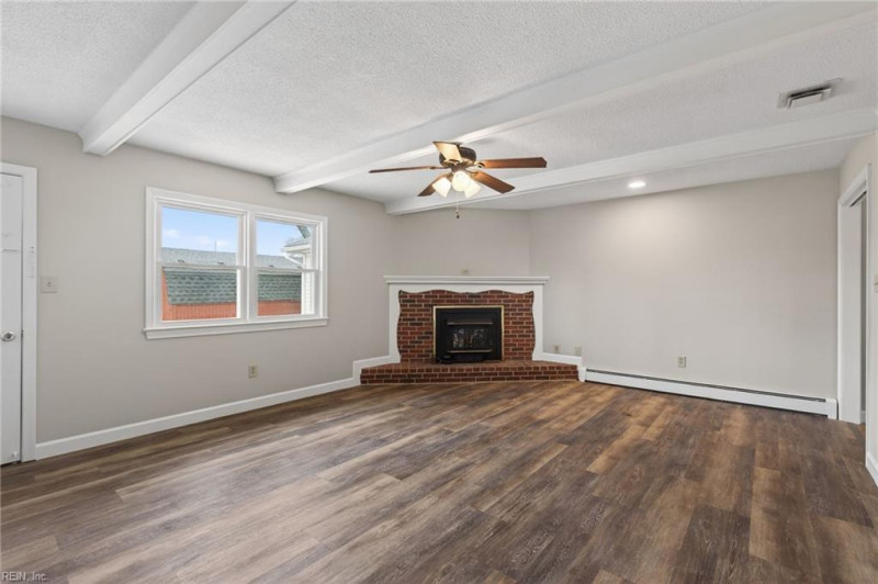 Photo 9 of 35 residential for sale in Virginia Beach virginia