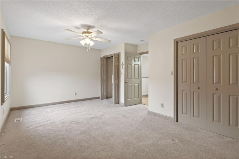 Photo 15 of 29 residential for sale in Portsmouth virginia