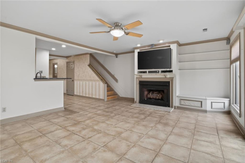 Photo 7 of 29 residential for sale in Portsmouth virginia