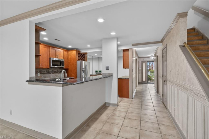 Photo 8 of 29 residential for sale in Portsmouth virginia