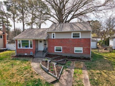 property image for 5529 Forest View Drive VIRGINIA BEACH VA 23455