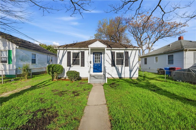 Photo 1 of 29 residential for sale in Chesapeake virginia