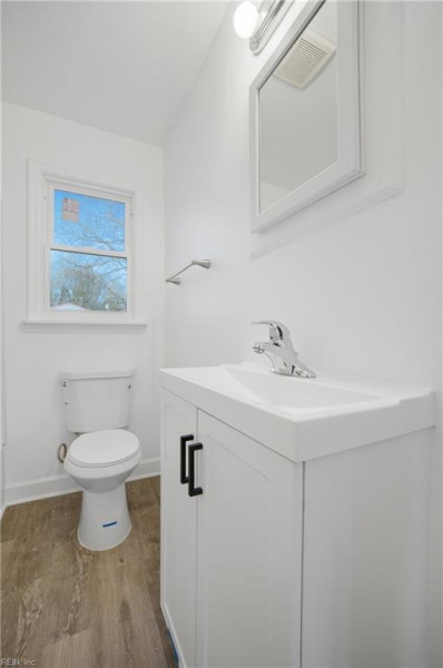 Photo 14 of 29 residential for sale in Chesapeake virginia