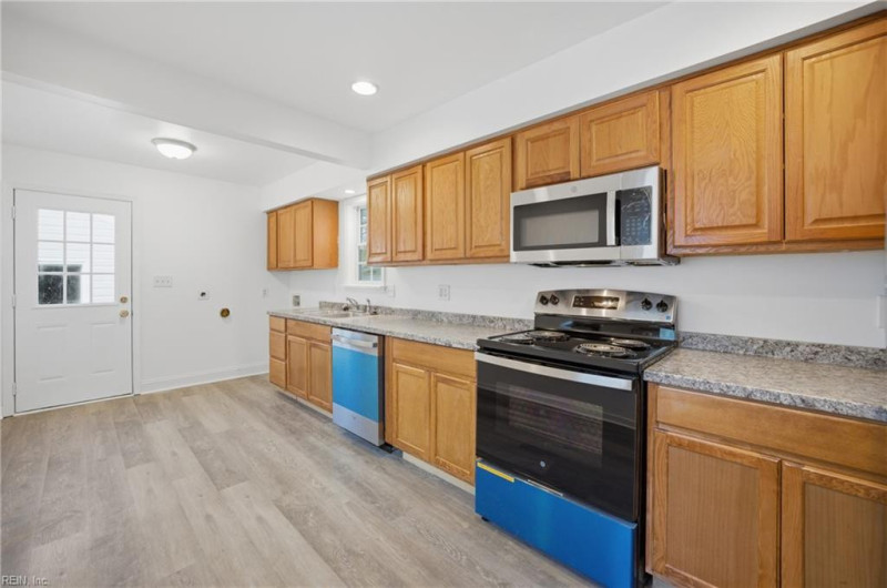 Photo 20 of 29 residential for sale in Chesapeake virginia