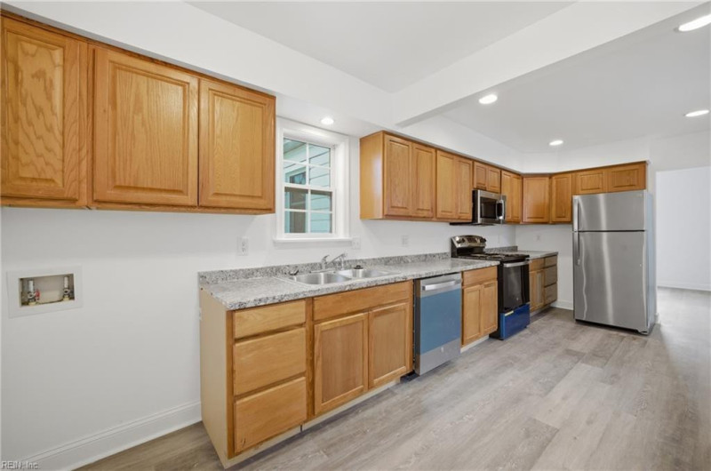 Photo 21 of 29 residential for sale in Chesapeake virginia