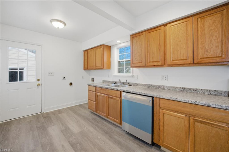 Photo 24 of 29 residential for sale in Chesapeake virginia