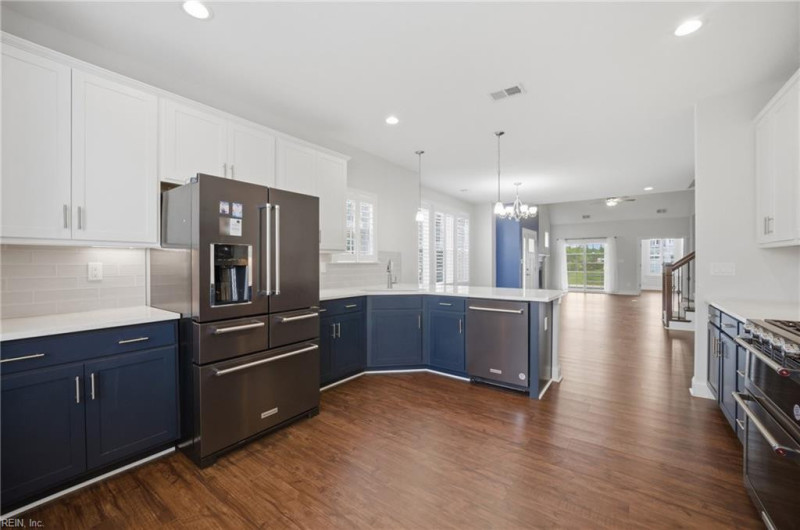 Photo 11 of 47 residential for sale in Chesapeake virginia