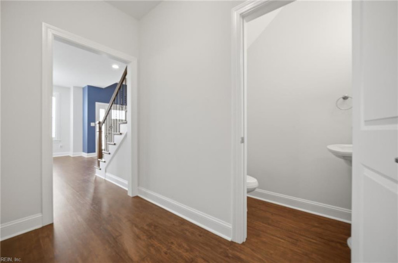Photo 15 of 47 residential for sale in Chesapeake virginia