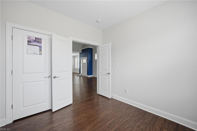 Photo 18 of 47 residential for sale in Chesapeake virginia