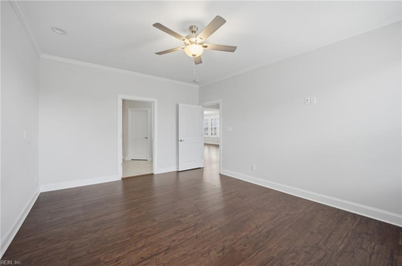 Photo 20 of 47 residential for sale in Chesapeake virginia