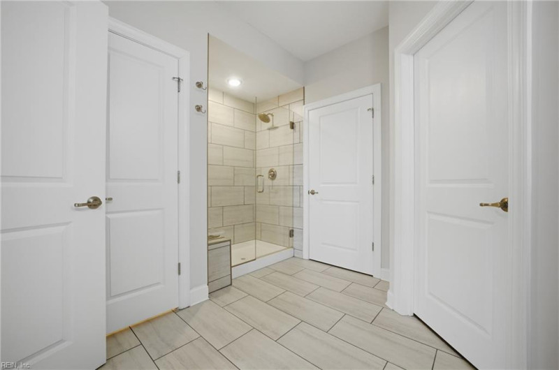 Photo 21 of 47 residential for sale in Chesapeake virginia