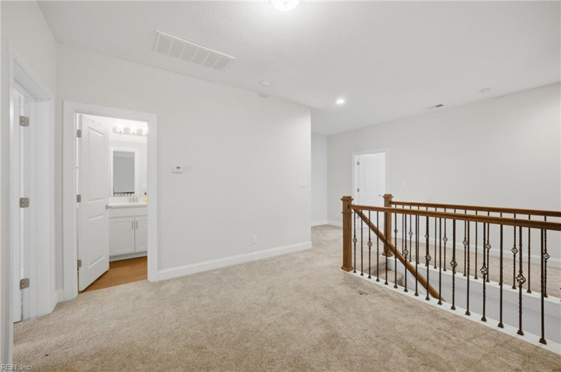 Photo 25 of 47 residential for sale in Chesapeake virginia
