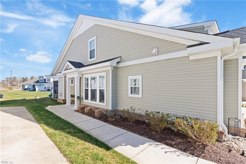 Photo 37 of 47 residential for sale in Chesapeake virginia