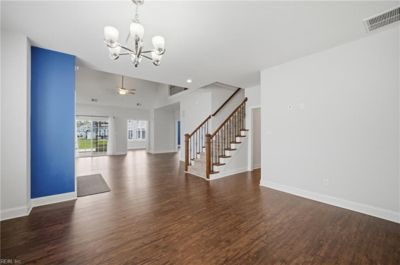 Photo 4 of 47 residential for sale in Chesapeake virginia