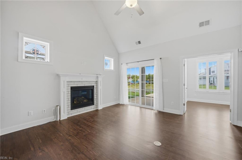 Photo 6 of 47 residential for sale in Chesapeake virginia