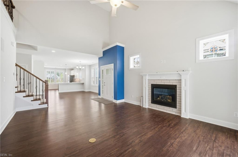 Photo 8 of 47 residential for sale in Chesapeake virginia