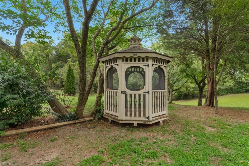 Photo 11 of 44 residential for sale in Middlesex County virginia