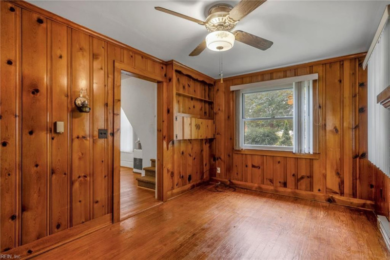 Photo 13 of 44 residential for sale in Middlesex County virginia