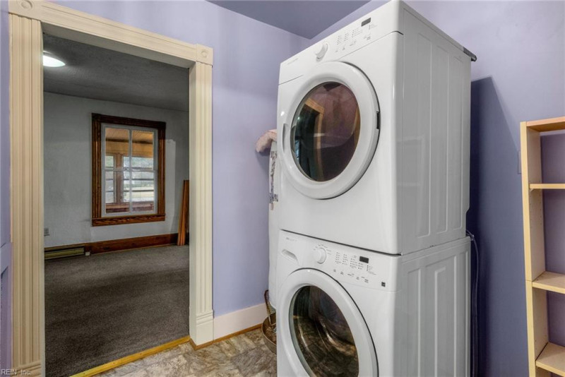 Photo 21 of 44 residential for sale in Middlesex County virginia