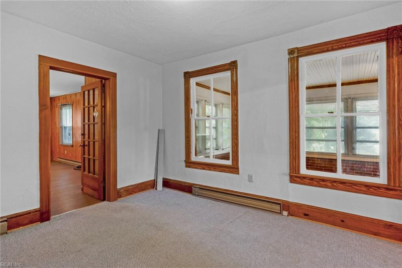 Photo 27 of 44 residential for sale in Middlesex County virginia