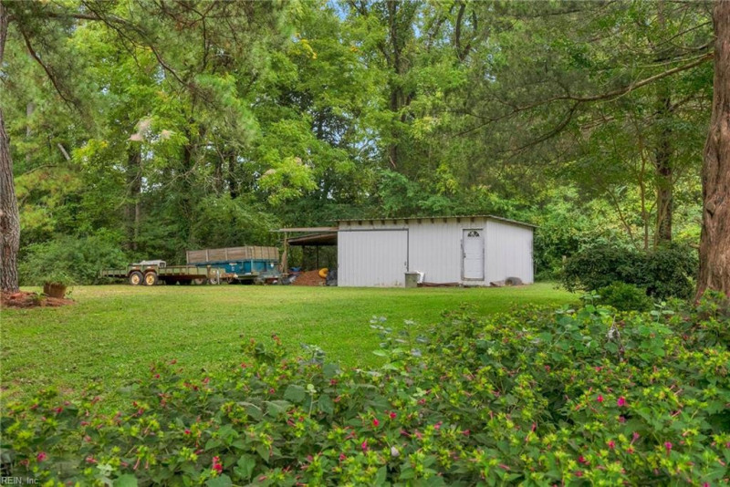 Photo 5 of 44 residential for sale in Middlesex County virginia