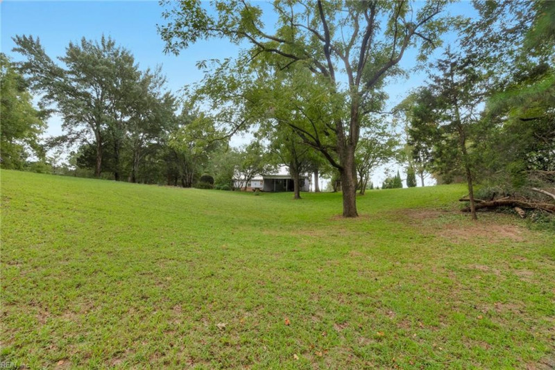 Photo 9 of 44 residential for sale in Middlesex County virginia