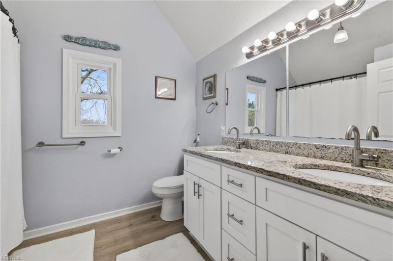 Photo 19 of 47 residential for sale in Chesapeake virginia