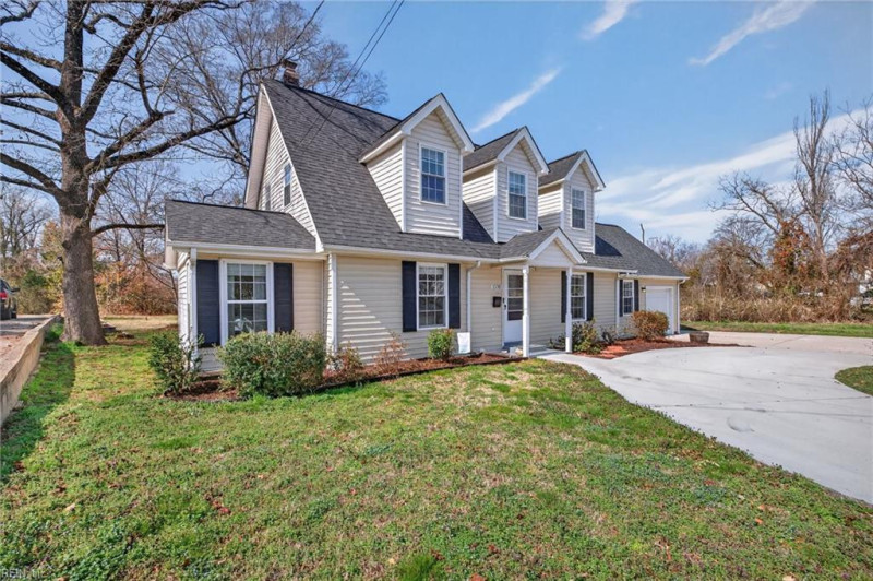 Photo 2 of 47 residential for sale in Chesapeake virginia
