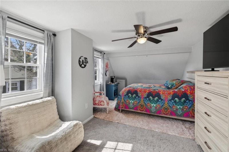 Photo 21 of 47 residential for sale in Chesapeake virginia