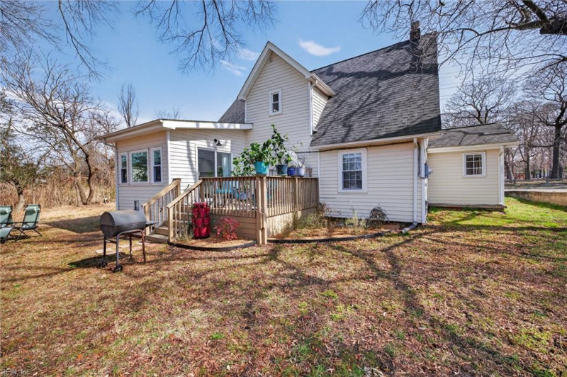 Photo 29 of 47 residential for sale in Chesapeake virginia