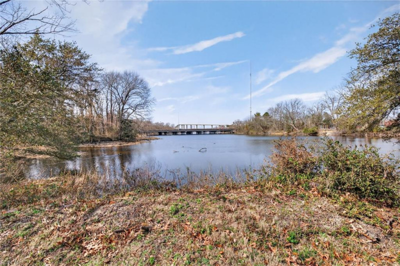 Photo 31 of 47 residential for sale in Chesapeake virginia