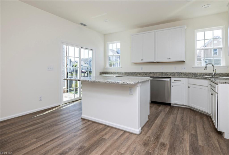 Photo 10 of 16 residential for sale in Suffolk virginia