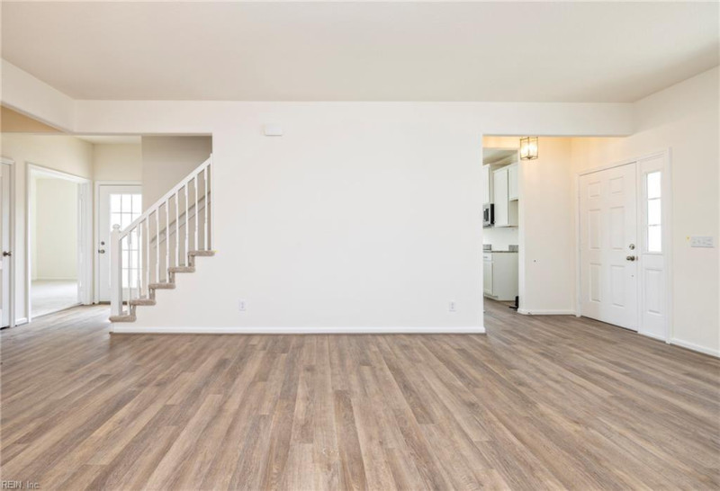 Photo 7 of 16 residential for sale in Suffolk virginia