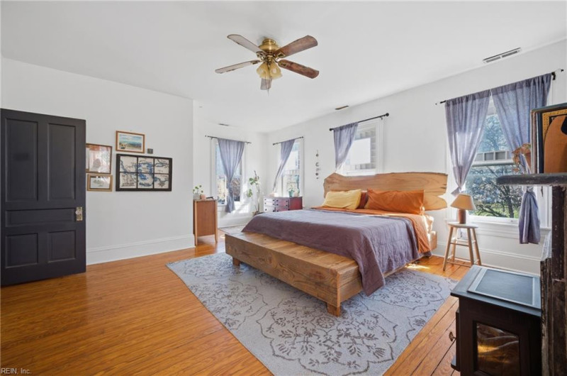 Photo 27 of 48 residential for sale in Chesapeake virginia