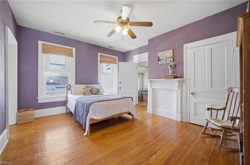 Photo 30 of 48 residential for sale in Chesapeake virginia