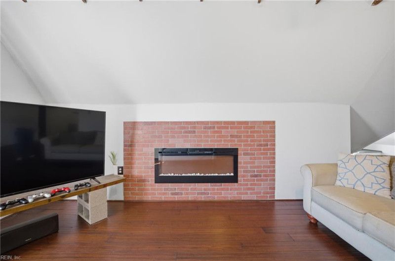 Photo 36 of 48 residential for sale in Chesapeake virginia