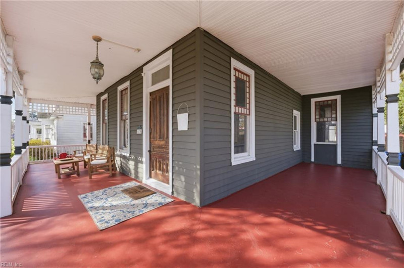 Photo 4 of 48 residential for sale in Chesapeake virginia