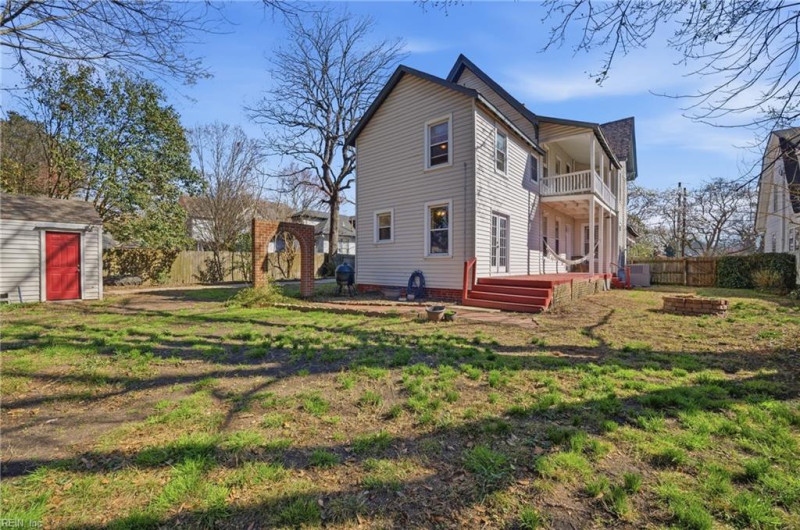Photo 42 of 48 residential for sale in Chesapeake virginia