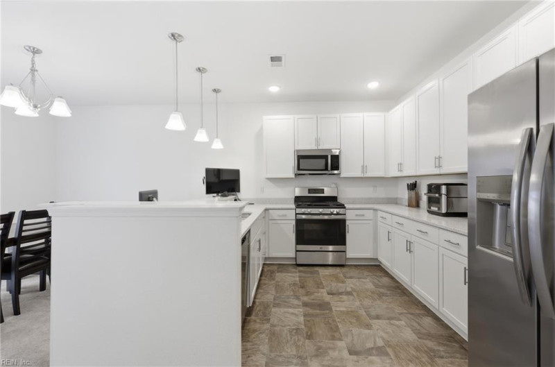 Photo 14 of 48 residential for sale in Virginia Beach virginia