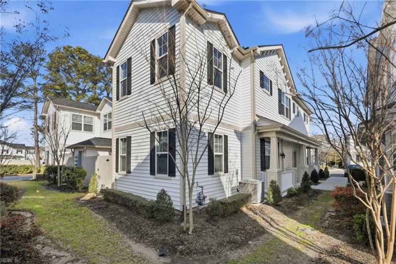 Photo 2 of 48 residential for sale in Virginia Beach virginia