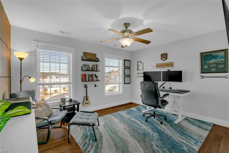 Photo 17 of 50 residential for sale in Hampton virginia