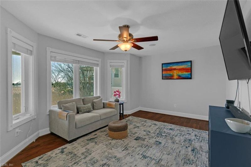 Photo 20 of 50 residential for sale in Hampton virginia