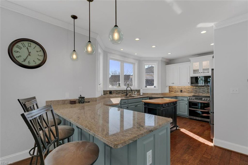 Photo 38 of 50 residential for sale in Hampton virginia