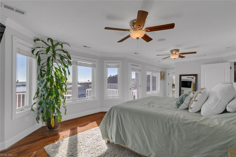 Photo 6 of 50 residential for sale in Hampton virginia