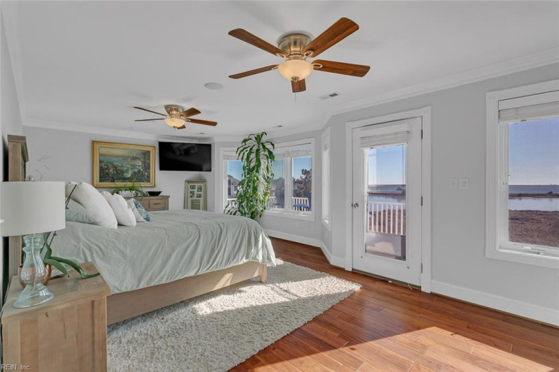 Photo 7 of 50 residential for sale in Hampton virginia