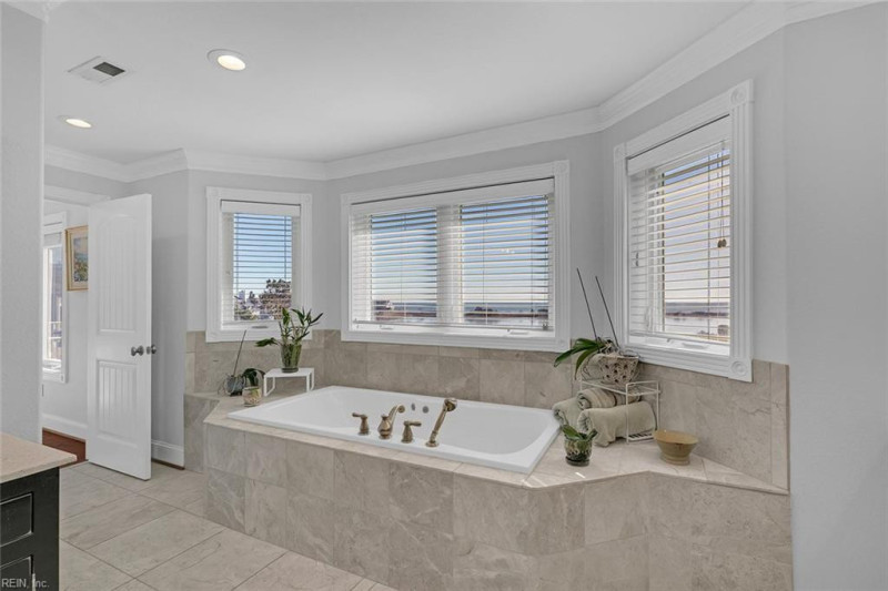 Photo 8 of 50 residential for sale in Hampton virginia