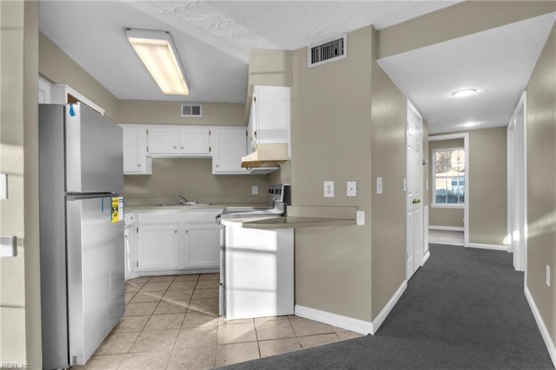 Photo 5 of 15 residential for sale in Norfolk virginia