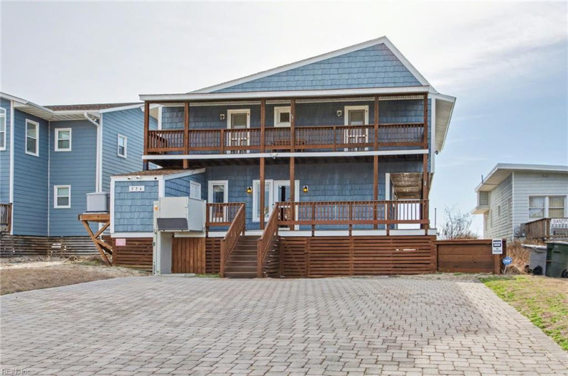 Photo 1 of 36 residential for sale in Hampton virginia