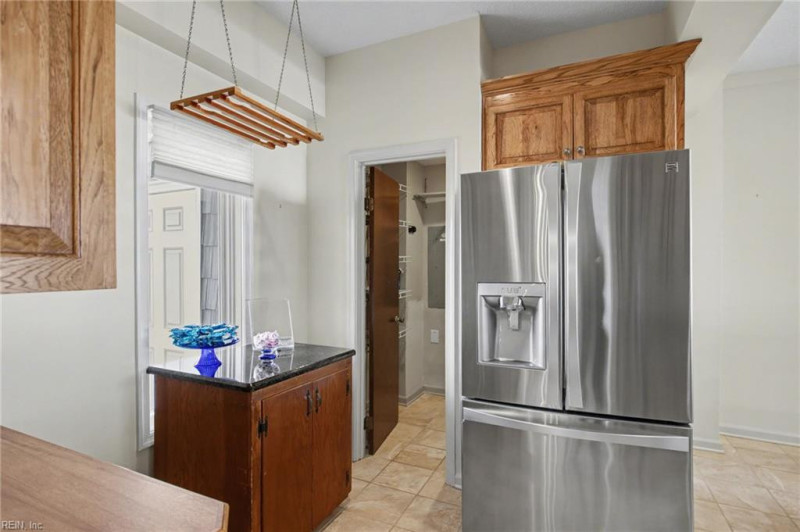 Photo 16 of 36 residential for sale in Hampton virginia